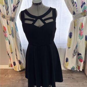 Chic Black Sleeveless Dress